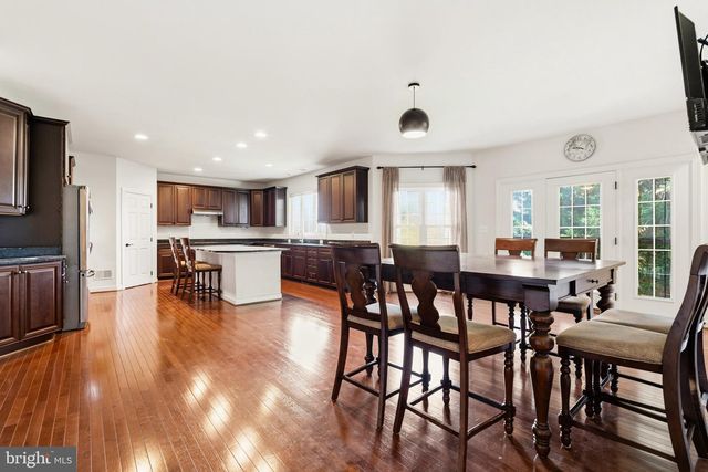 7101 IDYLWOOD RD, Falls Church, VA 22043