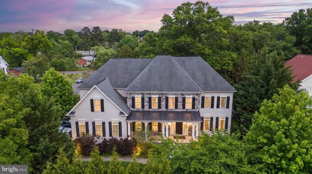 7101 IDYLWOOD RD, Falls Church, VA 22043