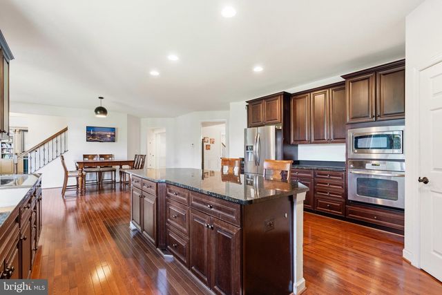 7101 IDYLWOOD RD, Falls Church, VA 22043