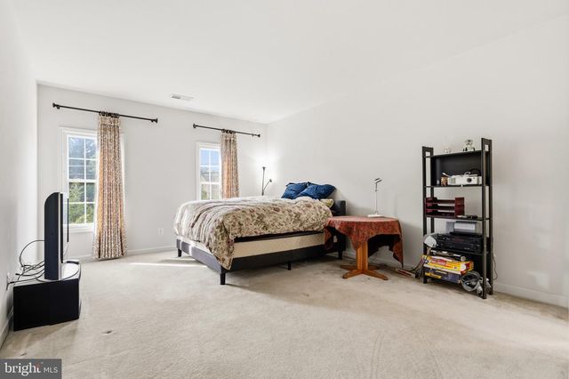 7101 IDYLWOOD RD, Falls Church, VA 22043