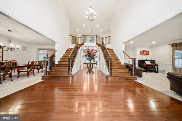 7101 IDYLWOOD RD, Falls Church, VA 22043