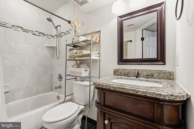 7101 IDYLWOOD RD, Falls Church, VA 22043