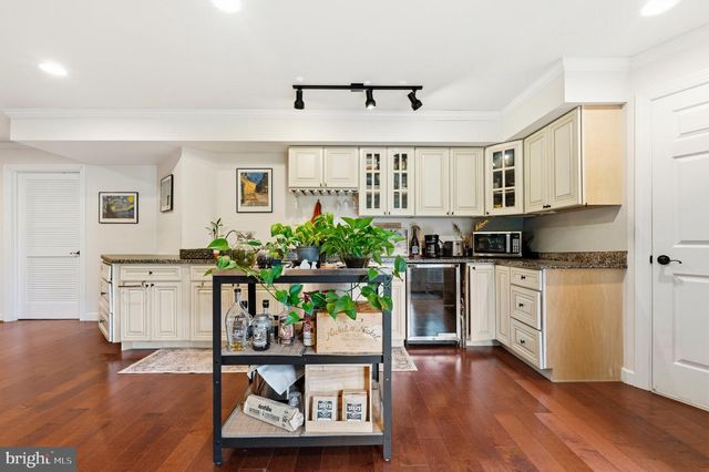 7101 IDYLWOOD RD, Falls Church, VA 22043