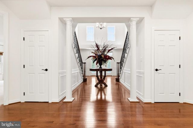 7101 IDYLWOOD RD, Falls Church, VA 22043