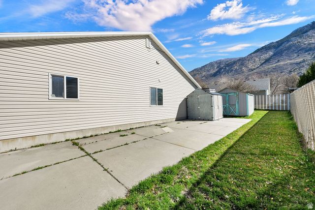 1466 N LEWIS PEAK DR, Ogden, UT 84404