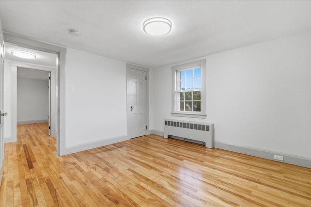 112 Mammoth Road, Manchester, NH 03109