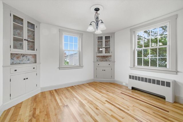 112 Mammoth Road, Manchester, NH 03109