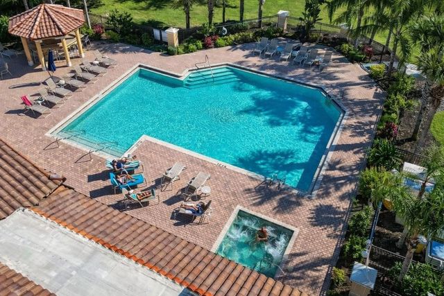 8142 MIRAMAR WAY, Bradenton, FL 34202