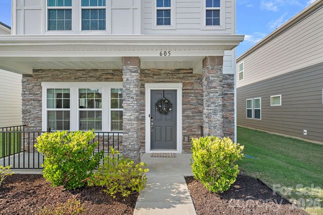 605 Cedar Knoll Circle, Pineville, NC 28134