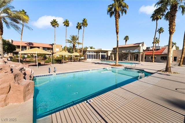 5261 River Glen Drive 201, Las Vegas, NV 89103