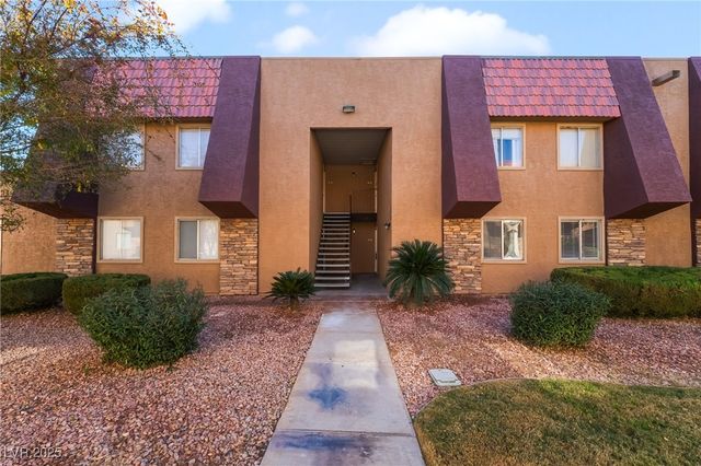 5261 River Glen Drive 201, Las Vegas, NV 89103