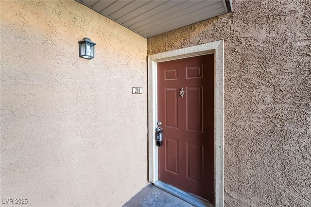 5261 River Glen Drive 201, Las Vegas, NV 89103
