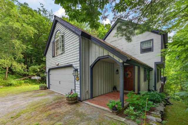 11 Stone Ridge Loop, Dover, VT 05356