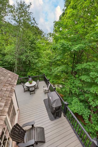 11 Stone Ridge Loop, Dover, VT 05356