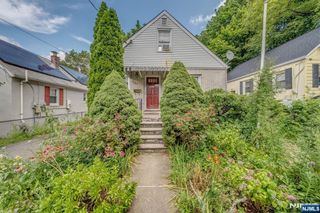 50 Fritz Street, Bloomfield, NJ 07003