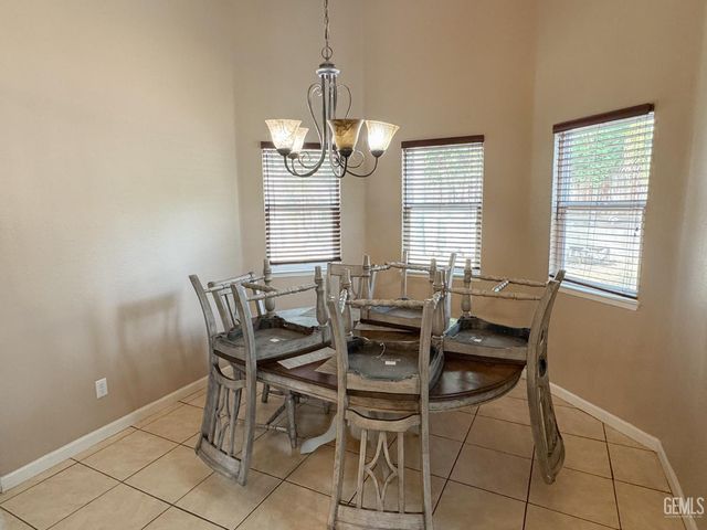 5909 Lugene Avenue, Bakersfield, CA 93313