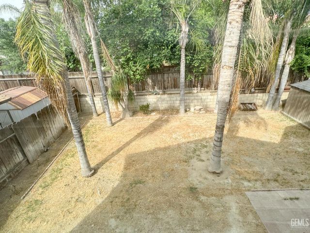 5909 Lugene Avenue, Bakersfield, CA 93313