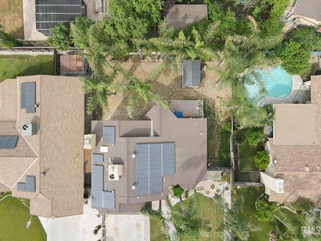 5909 Lugene Avenue, Bakersfield, CA 93313