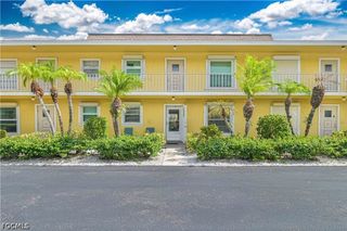 351 Charlemagne BLVD 105A, Naples, FL 34112