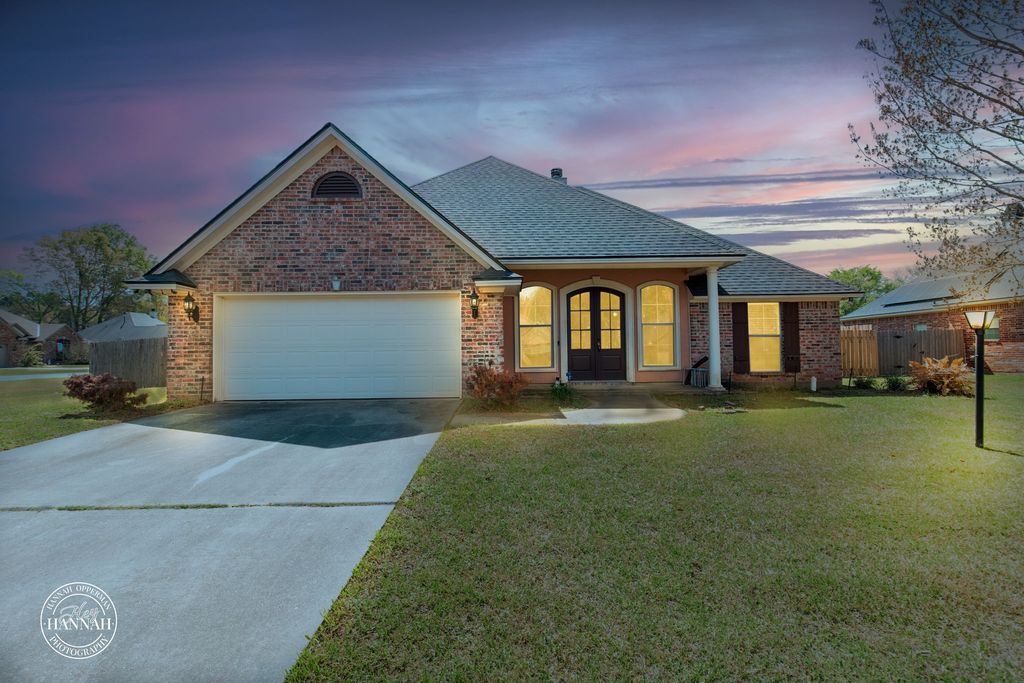 6531 N Liberty Street, Keithville, LA 71047