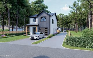 212 & 212a Charter Drive, Wilmington, NC 28403