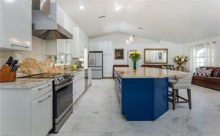 206 SE 28th TER, Cape Coral, FL 33904