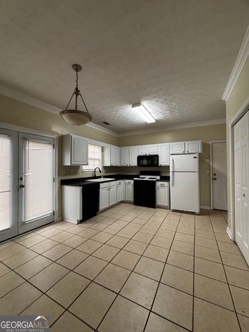 4320 Catalpa Court, Ellenwood, GA 30294