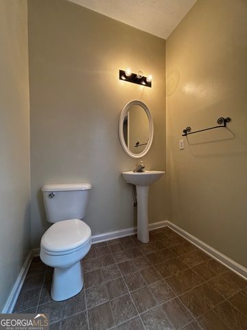 4320 Catalpa Court, Ellenwood, GA 30294