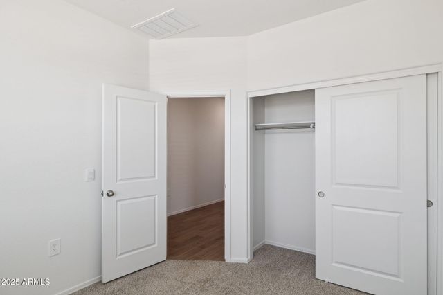 18448 W BUCKSKIN Trail, Wittmann, AZ 85361