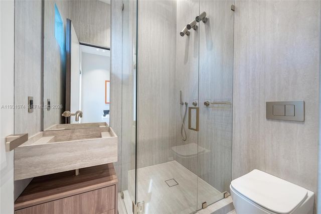 1045 W 47th Ct, Miami Beach, FL 33140