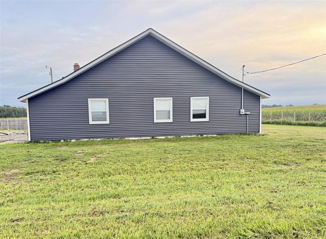 7564 13 Mile Road, Rockford, MI 49341