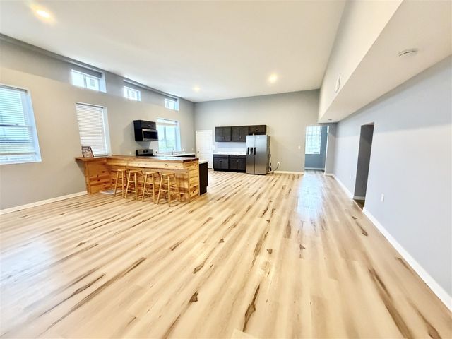 7564 13 Mile Road, Rockford, MI 49341