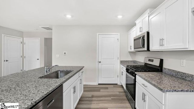 2126 Pierett Circle, Woodruff, SC 29388