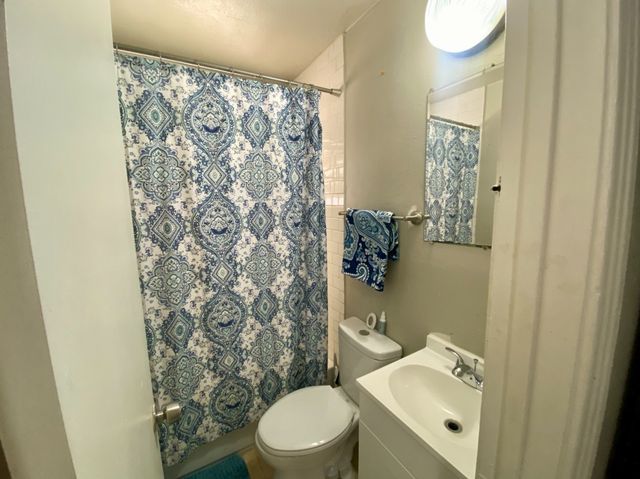 5631 Arlington Park Drive, Dallas, TX 75235