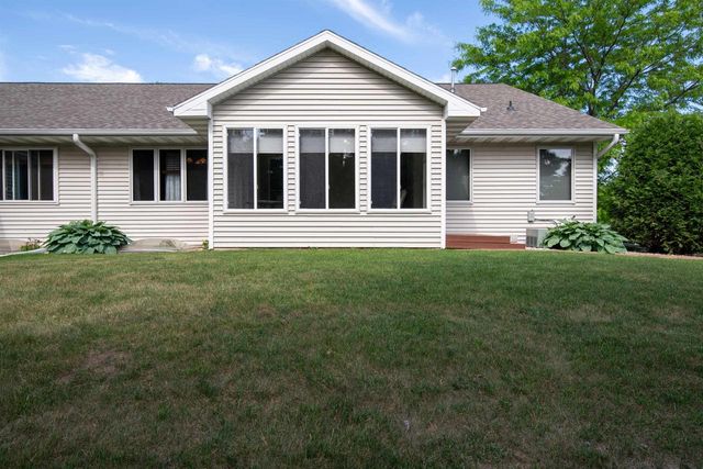 485 W PACKER AVENUE, Oshkosh, WI 54901