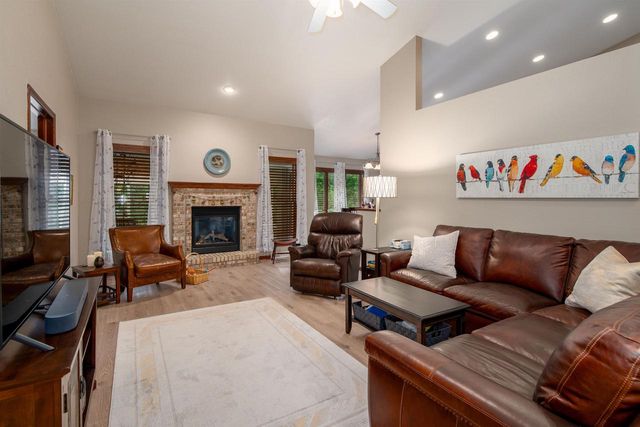485 W PACKER AVENUE, Oshkosh, WI 54901