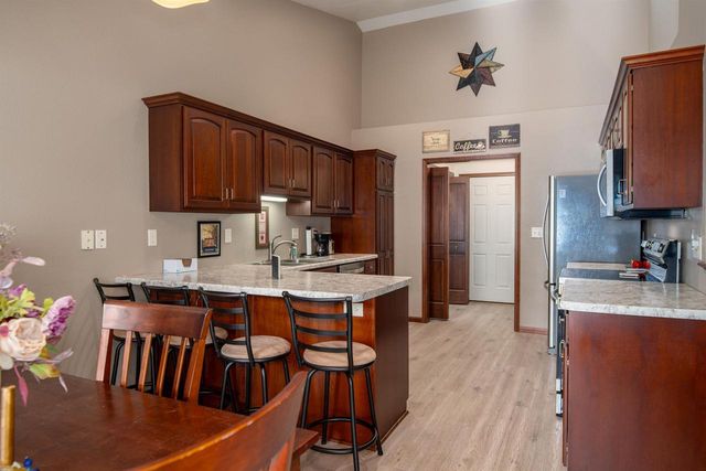 485 W PACKER AVENUE, Oshkosh, WI 54901