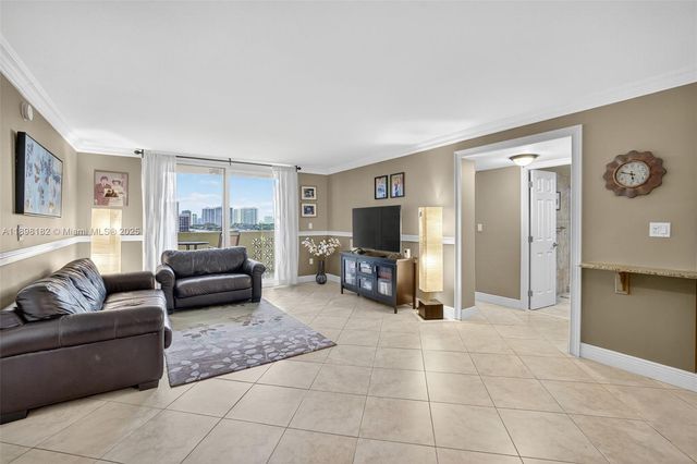 1833 S Ocean Dr 1004, Hallandale Beach, FL 33009