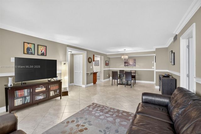 1833 S Ocean Dr 1004, Hallandale Beach, FL 33009