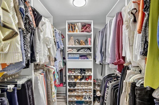 1833 S Ocean Dr 1004, Hallandale Beach, FL 33009