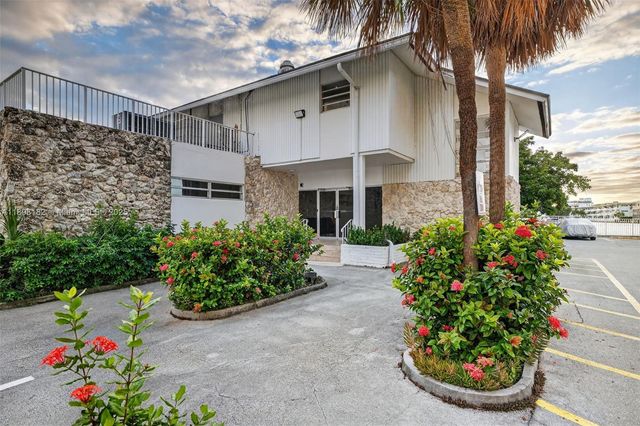 1833 S Ocean Dr 1004, Hallandale Beach, FL 33009