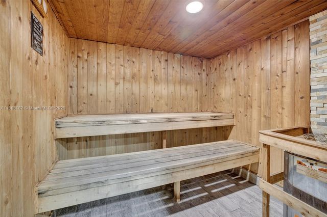 1833 S Ocean Dr 1004, Hallandale Beach, FL 33009