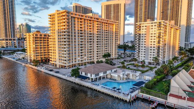 1833 S Ocean Dr 1004, Hallandale Beach, FL 33009