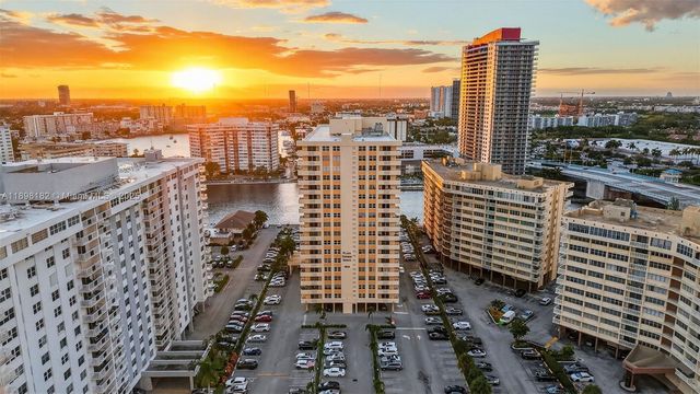 1833 S Ocean Dr 1004, Hallandale Beach, FL 33009