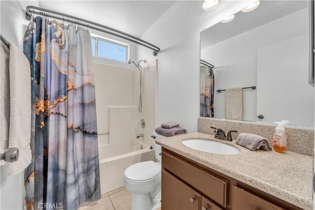 Image 18 of property listing at 2848 Trakell, Rosamond, CA 93560