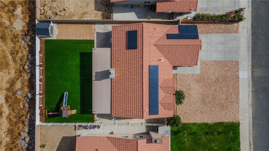 Image 24 of property listing at 2848 Trakell, Rosamond, CA 93560