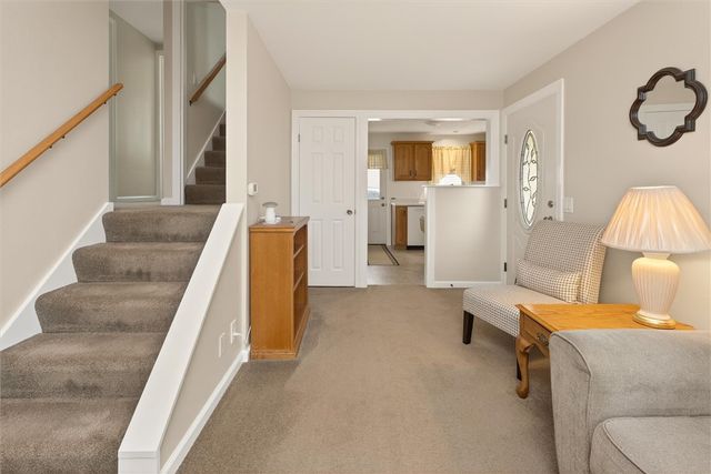 89 Haddon Road, Greece, NY 14626
