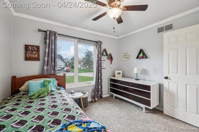 5819 Valley Drive, Clarkston, MI 48348