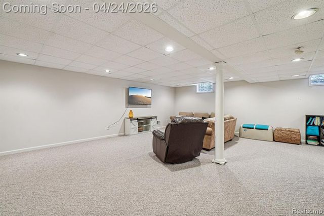 5819 Valley Drive, Clarkston, MI 48348