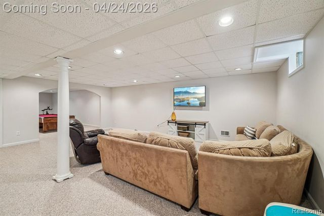 5819 Valley Drive, Clarkston, MI 48348